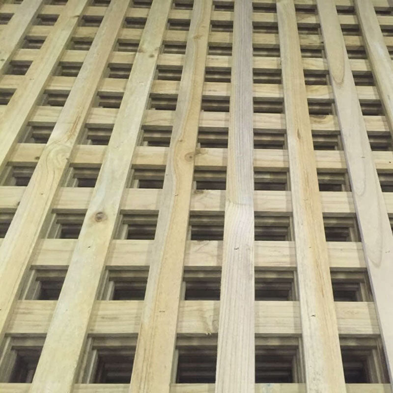 Trellis Colonial – Small Square